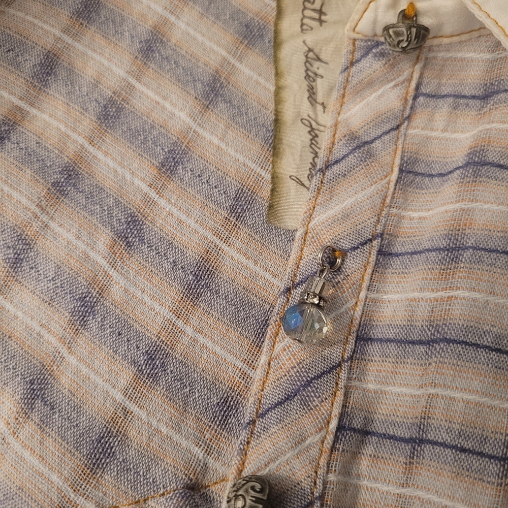 Beautiful Embroidered Button Down Shift Dress - image 8